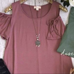 Ladies cold shoulder top, rose, large